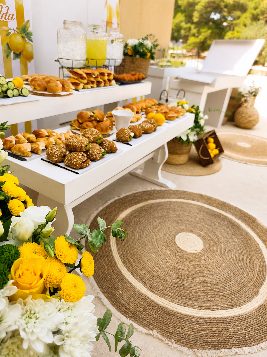 Catering βάφτισης με θέμα λεμόνια 